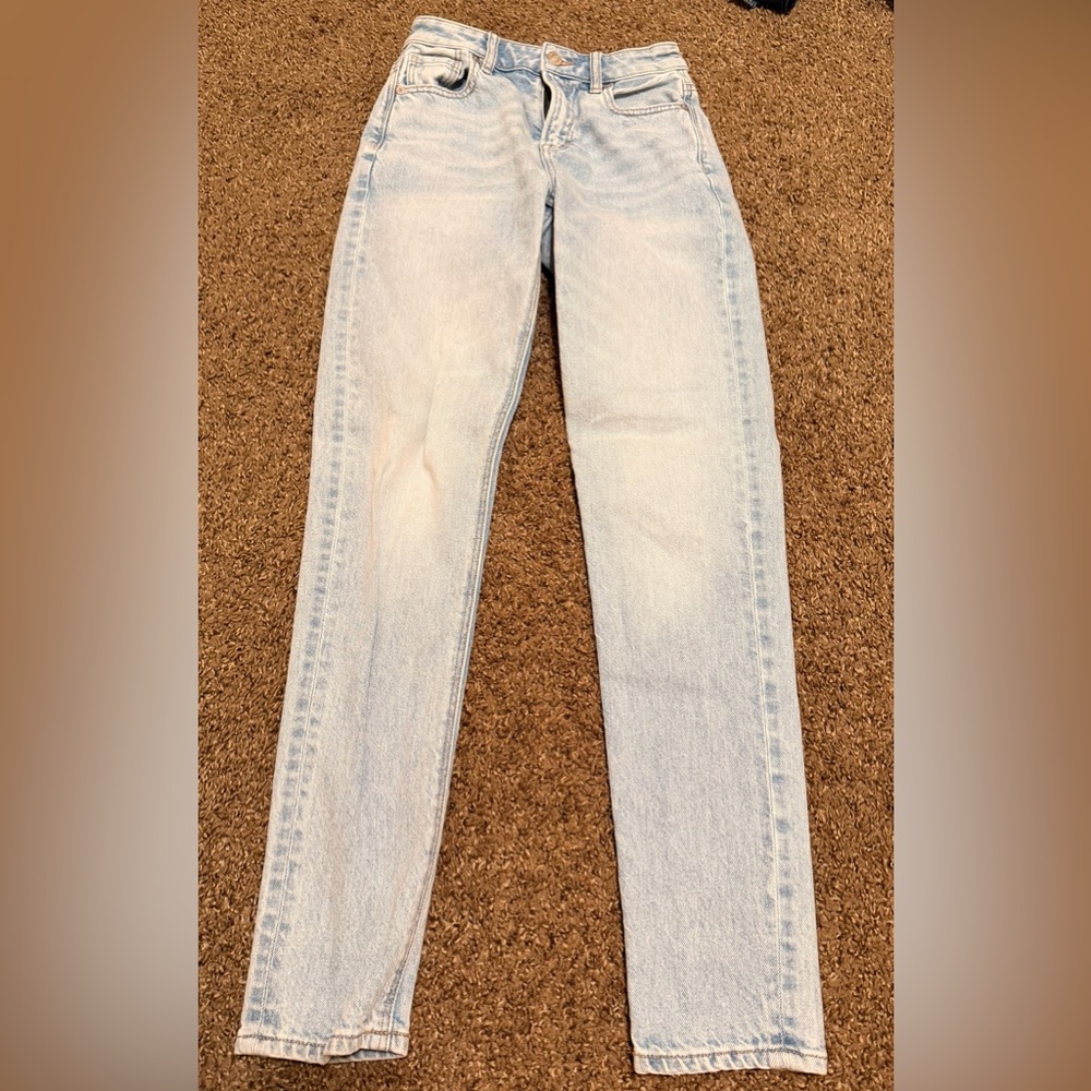 American Eagle Outfitters Light Wash Straight Leg Jeans
